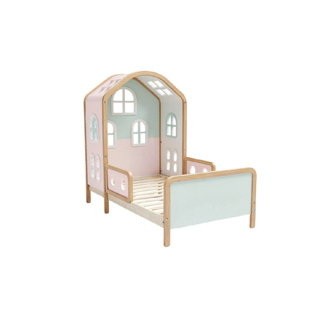 **Houten Kinderbed met Huisontwerp en Pastelkleurige Details**